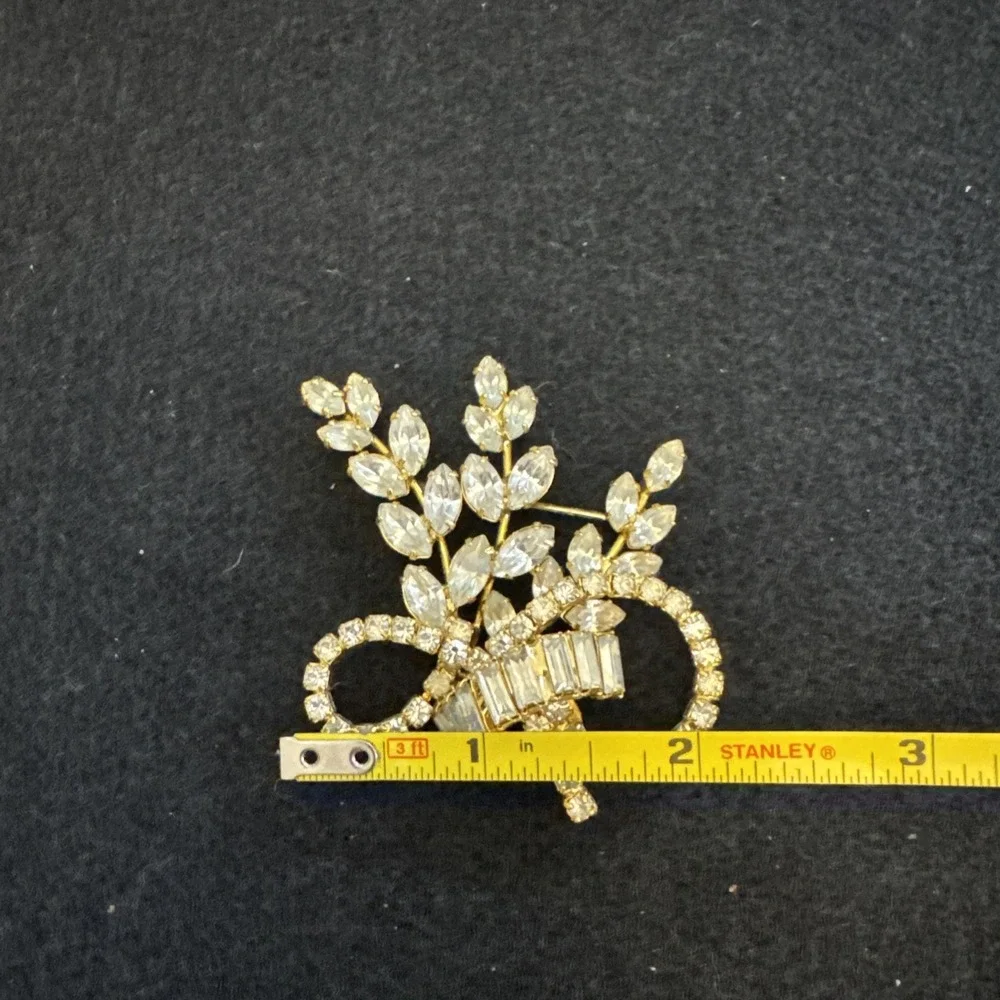 Marie Ferra Vintage Rare Large Flower Branch Brooch Gold Tone Rhinestones EUC